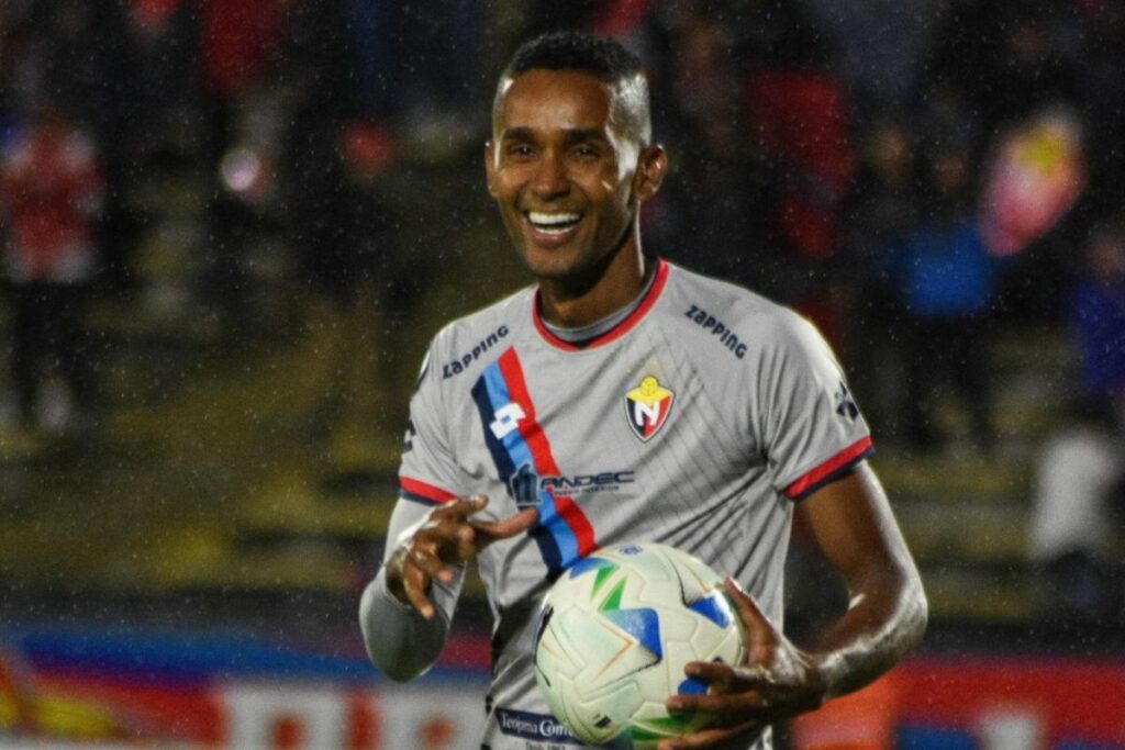 Fidel Martínez, un referente ecuatoriano en la Copa Libertadores