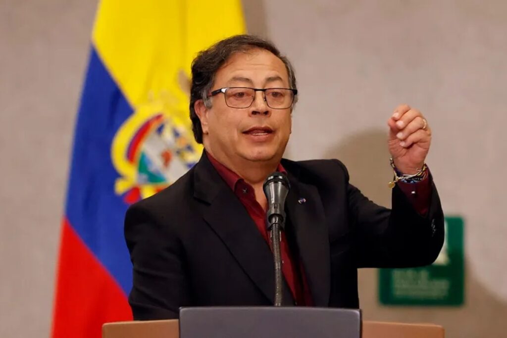 Petro confirma que convocará por decreto la consulta popular, pese a negativa del Senado