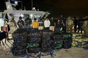Bloque de Seguridad decomisó 2,1 toneladas de droga en coordinación con EE.UU.
