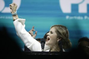 Costa Rica consolida su giro a la derecha con Laura Fernández como presidenta