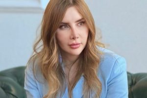 Ministra de Comercio de Colombia anuncia aumento del arancel al 50% para Ecuador