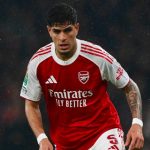 Piero Hincapié conquista al Arsenal con una actuación monumental ante Chelsea