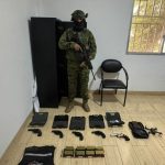 Ejército de Ecuador decomisa 5 000 explosivos en zona rural de Manabí