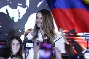 Tres candidatos emergen en Colombia y buscan alterar la carrera presidencial