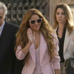 Justicia da la razón a Shakira y pide devolverle millones de euros