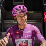 Jhonatan Narváez abandona el Giro de Italia tras ganar tres etapas y pelear la ciclamino