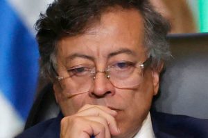 Ordenan la ‘suspensión provisional’ de Petro como presidente