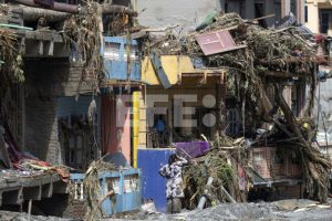 Glaciar habría provocado masiva riada en Nepal: esto se sabe de la tragedia