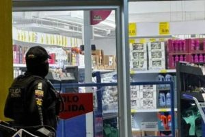 Hallan una cabeza humana dentro de un local comercial en Puerto Bolívar, El Oro